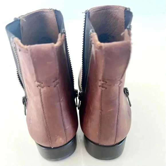FRYE Carly Chelsea Bootie Cognac Double Zip Leather Ankle Boot Size 6B - Picture 8 of 11